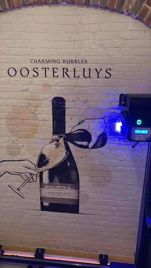 During printing: the printer works directly on the wall